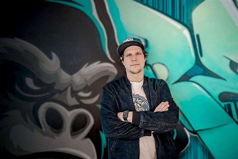 mattez-deckers-loftart-graffitiart-streetart-spray-wanddesign-in-firmengebaeude-cafeterria-in-moers-am-niederrhein-30
