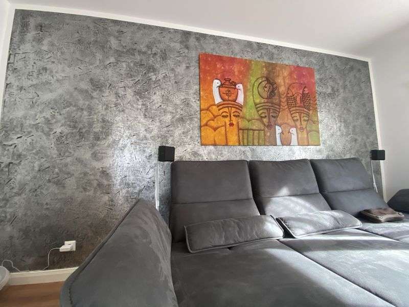 wandgestaltung-in-silber-metallic-mit-kalk-marmorputz-in-wohnzimmer-hotel-buero-ladengeschaeft-30