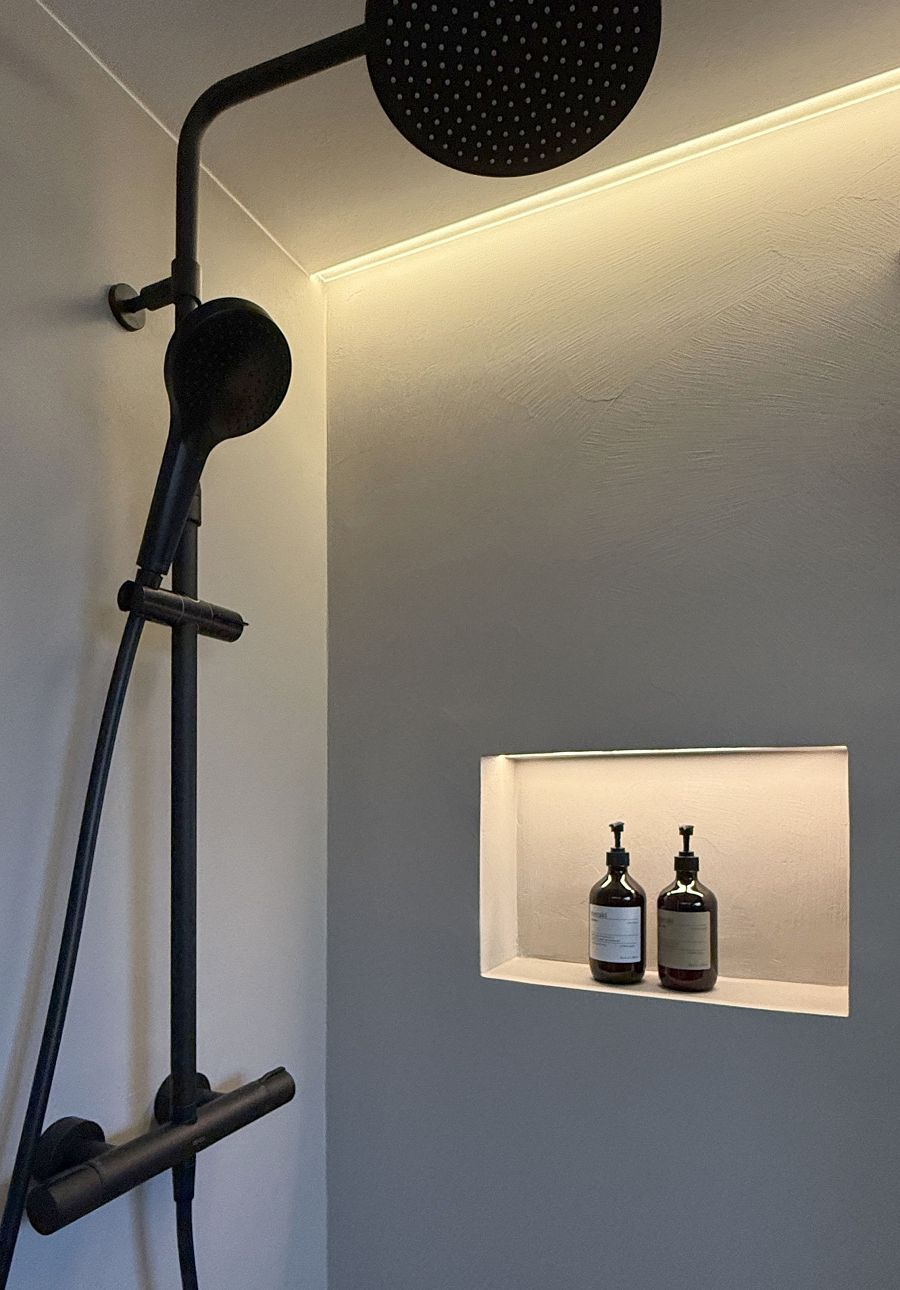 fugenloses-bad-mit-dusche-in-allendorf-eder-04