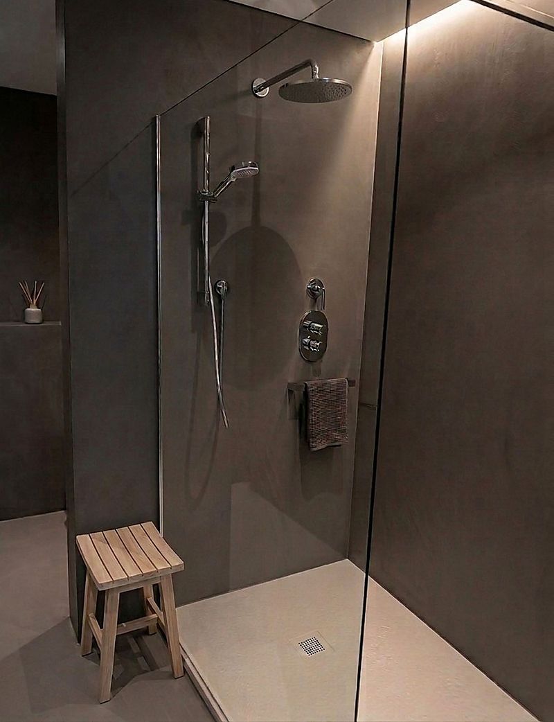 Malerische Wohnideen fugenloses Bad von Maler Becker GmbH nahe Fulda