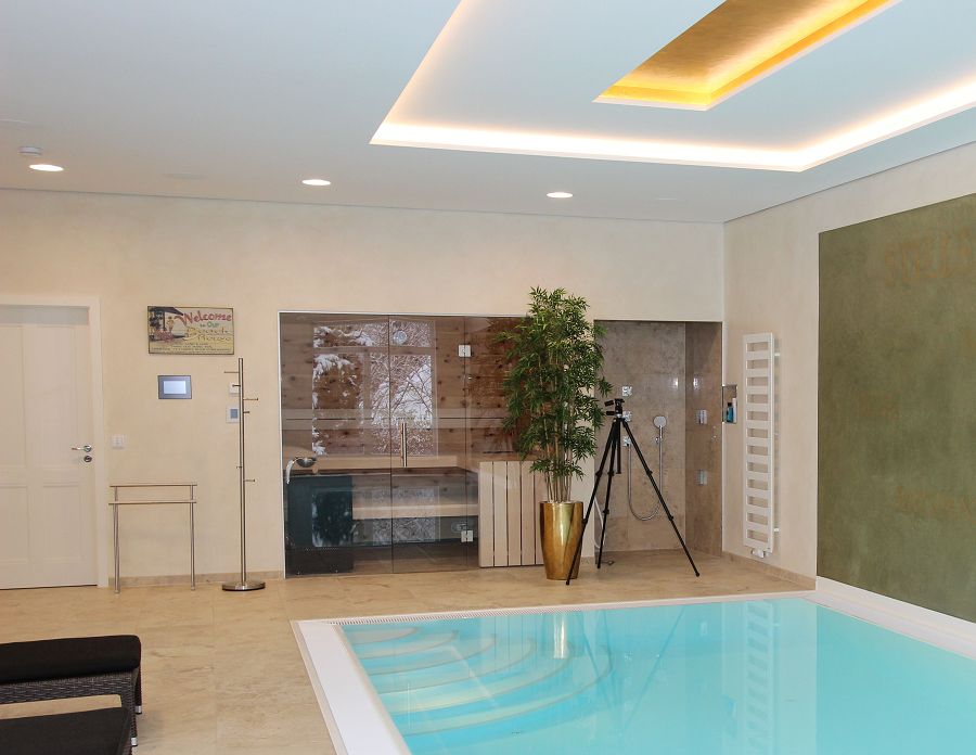 Poolhaus, Wellnessoase, Saunabereich nahe Augsburg