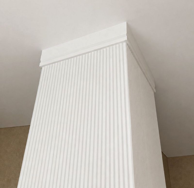 Design Gestaltung einer rohen Betonsäule 3