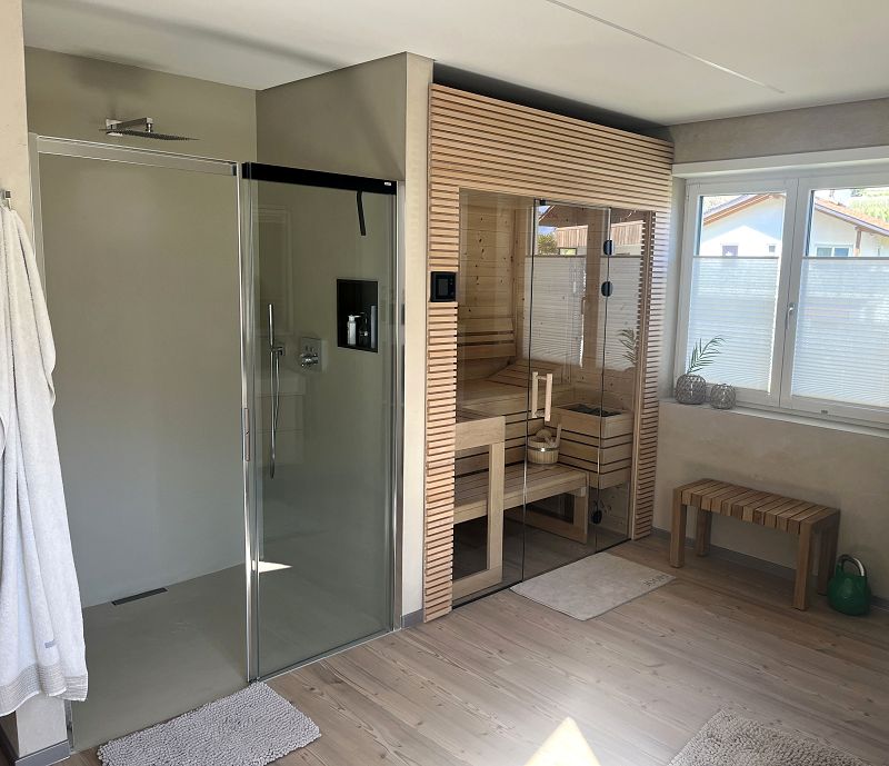Heimsauna mit Dusche