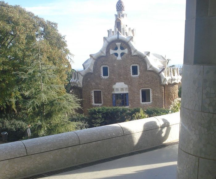 Malerische_Wohnideen_Antoni_Gaudi_Architektur_00l