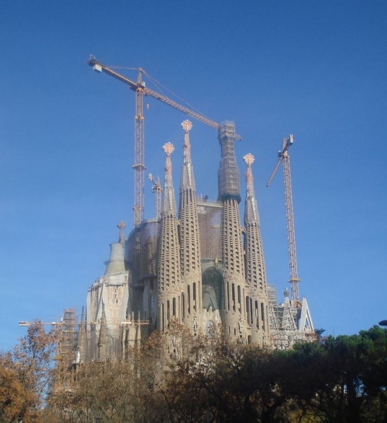 Malerische_Wohnideen_Antoni_Gaudi_Architektur_00o