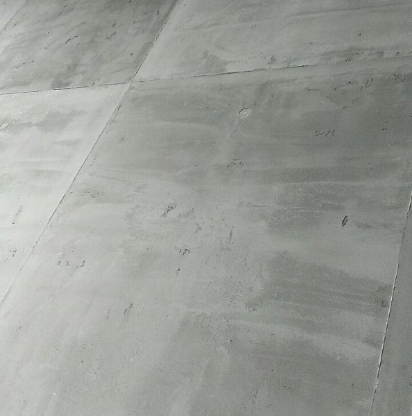 betonputz-sichtbeton-wand-in-betonoptik-frankfurt-wiesbaden-mainz-3