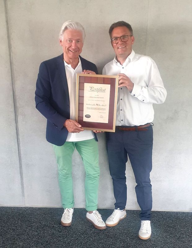 kuetter-scharpf-wandgestaltung-glamora-baeder-boeden-interior-design-esslingen-stuttgart-02