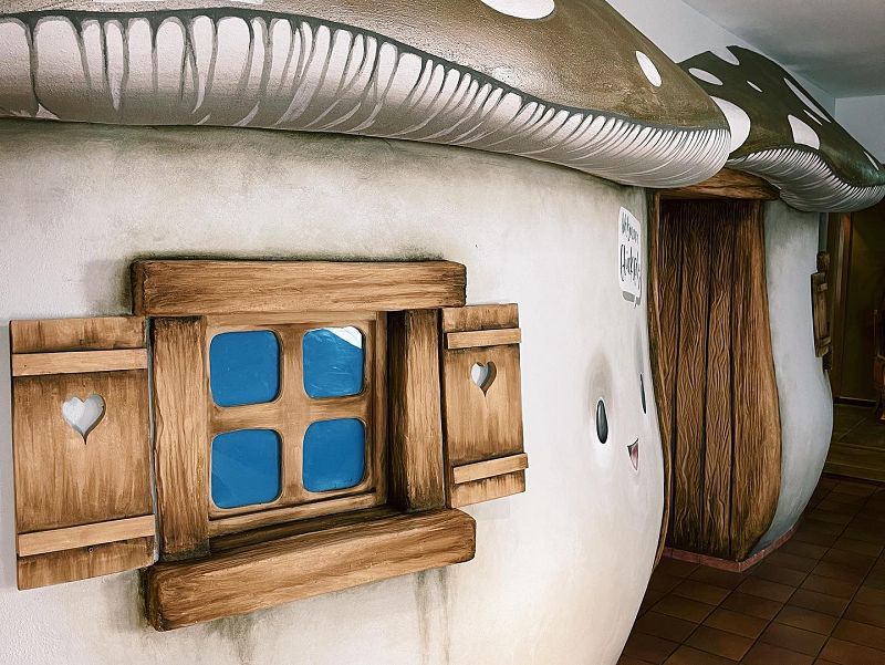hotelgestaltung-wandmalerei-wandbild-illusionsmalerei-kinderhotel-ulrichshof-04