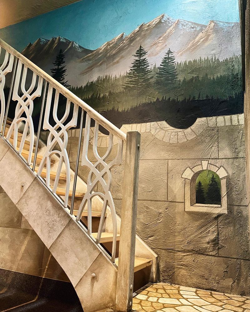 hotelgestaltung-wandmalerei-wandbild-illusionsmalerei-kinderhotel-ulrichshof-05